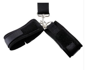 KIT D'ATTACHES BDSM – BAILLON BOUCHE AVEC LIENS POIGNETS INTÉGRÉS – ACCESSOIRE BONDAGE HAUTE QUALITÉ