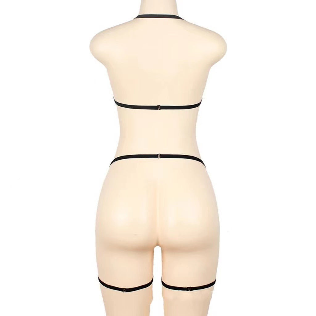 ENSEMBLE LINGERIE SEXY  DENTELLE NOIRE A LACETS
