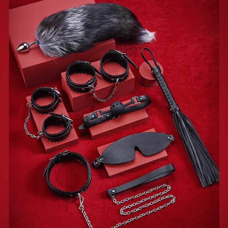 COFFRET LUXE BDSM (8 piéces) – KIT DE SOUMISSION PARTAGÉ POUR COUPLE