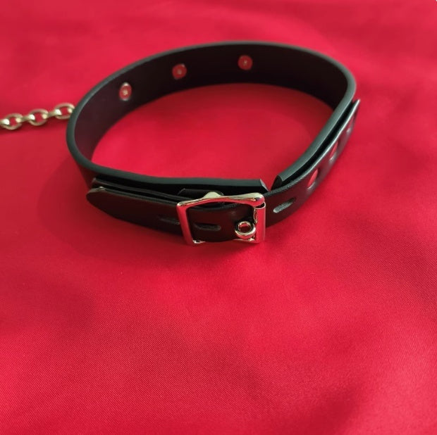 COLLIER FEMME EN SIMILICUIR AVEC CLOCHETTE  TOUR DE COU AJUSTABLE 35 À 40 CM BDSM