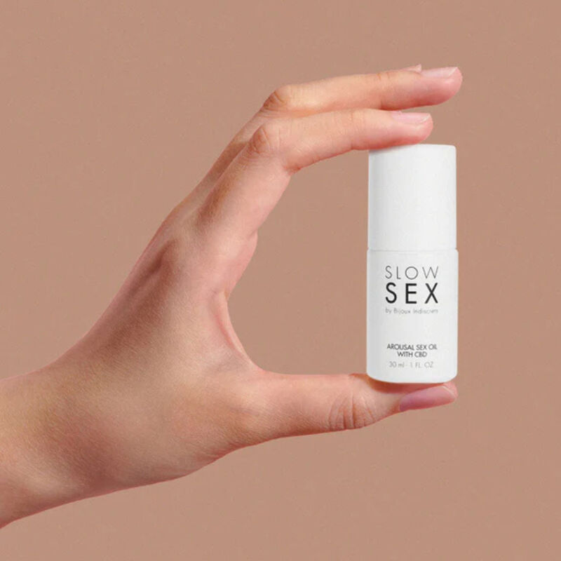 BIJOUX - SLOW SEX HUILE DE MASSAGE SEXUEL AU CBD 30 ML BIJOUX SLOW SEX