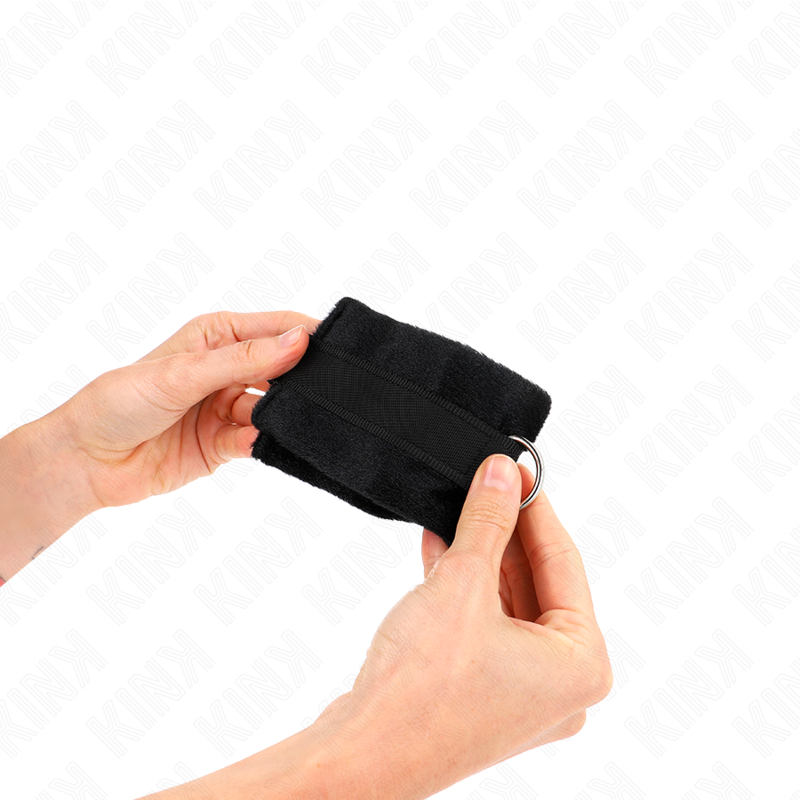 KINK - MANCHETTES DÉBUTANT EN FOURRURE NOIR 30 X 7 CM KINK WRIST RESTRAINT