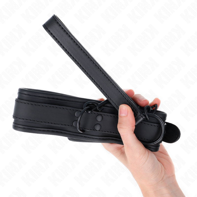 KINK - COLLIER DE BONDAGE EN NÉOPRÈNE MODÈLE 1 AVEC CEINTURE 78 CM RÉGLABLE 37,5 X 49,5 CM KINK COLLAR & GAG