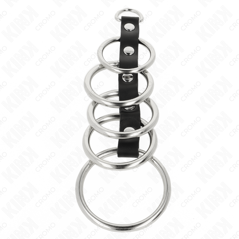 KINK - 5 ANNEAUX PÉNIS EN MÉTAL DE 3,2 CM À 5 CM CONNECTÉS PAR DU CUIR KINK RING POWER