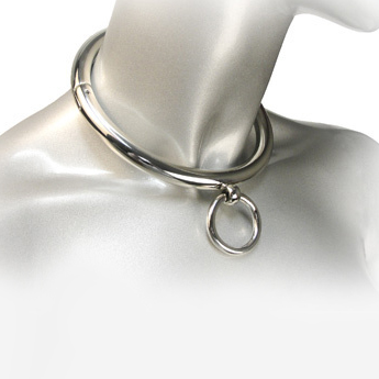 METAL HARD - COLLIER BDSM AVEC ANNEAU 18CM METAL HARD