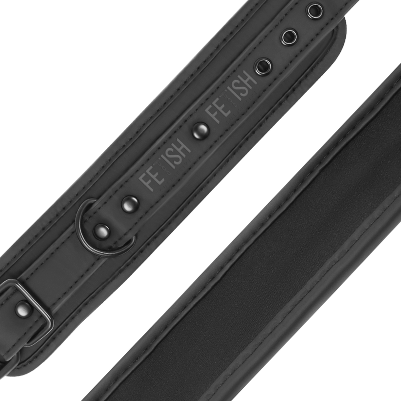 FETISH SUBMISSIVE - COLLIER ET MENOTTES EN CUIR VÉGAN AVEC DOUBLURE EN NOPRÈNE FETISH SUBMISSIVE BONDAGE